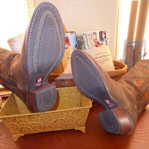 Women's Tony Lama Brown boots